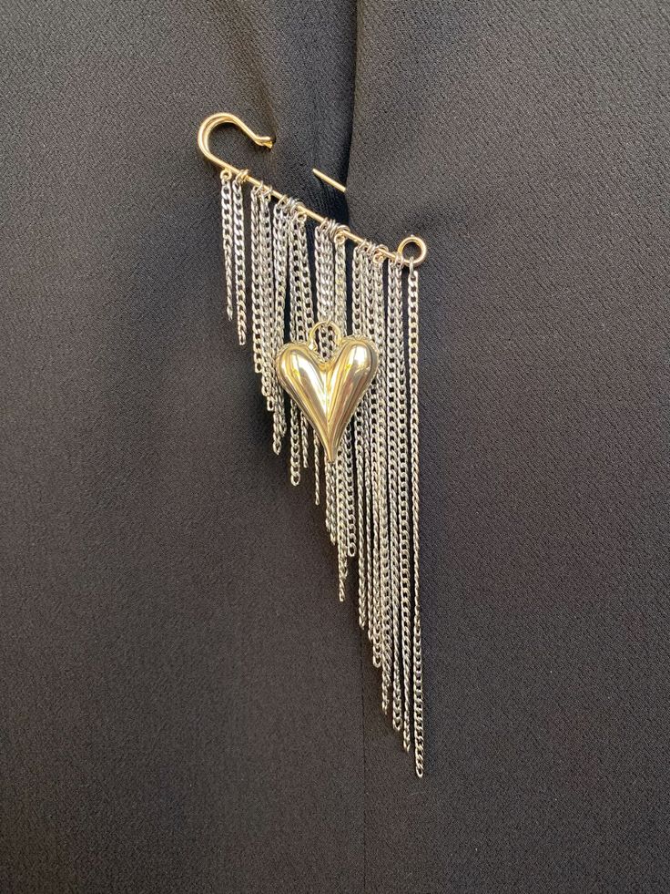 Metal Heart Cascade Pin
